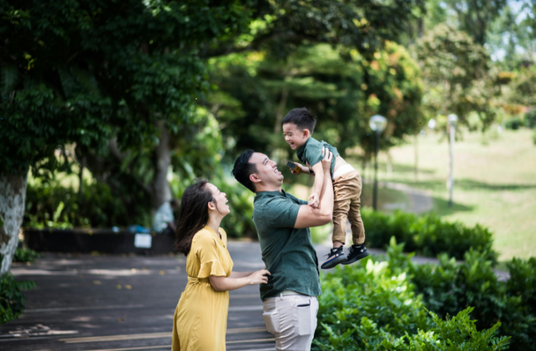Blog 10 Best Outdoor Photoshoot Locations in Singapore for Families