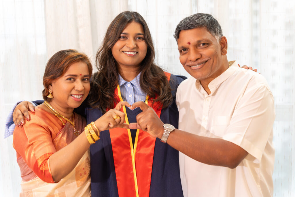 Graducation photoshoot family 1