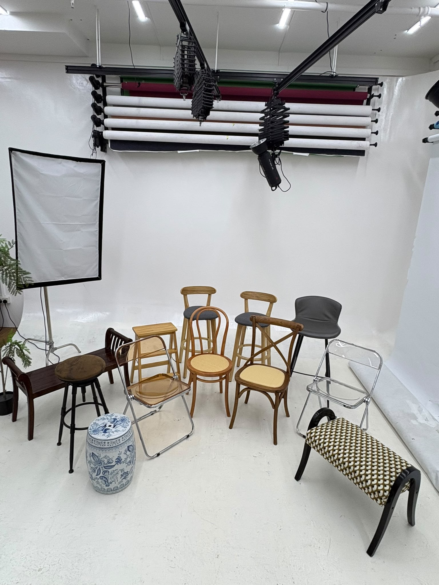 h2 photo chairs